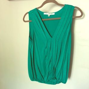*CLOSET CLEAN OUT* Elastic Bottom Sleeveless Top